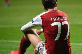 博鱼官网-多特蒙德新援受伤，无缘首秀登场(多特蒙德新援受伤,无缘首秀登场的球员)