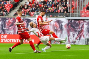 博鱼官网-阿贾克斯代表荷兰跻身欧洲联赛决赛(阿贾克斯代表荷兰跻身欧洲联赛决赛吗)