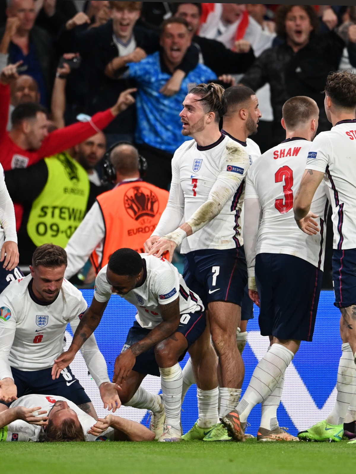 博鱼官网-热门球队对决，欧洲足球联赛精彩继续  第2张